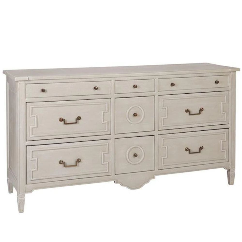 Comò in legno intagliato europeo