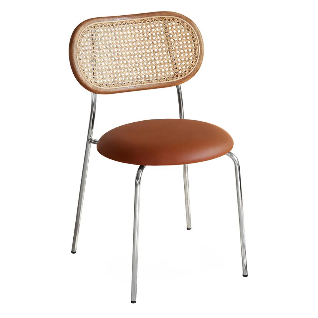 Sedia da pranzo marrone con schienale in rattan