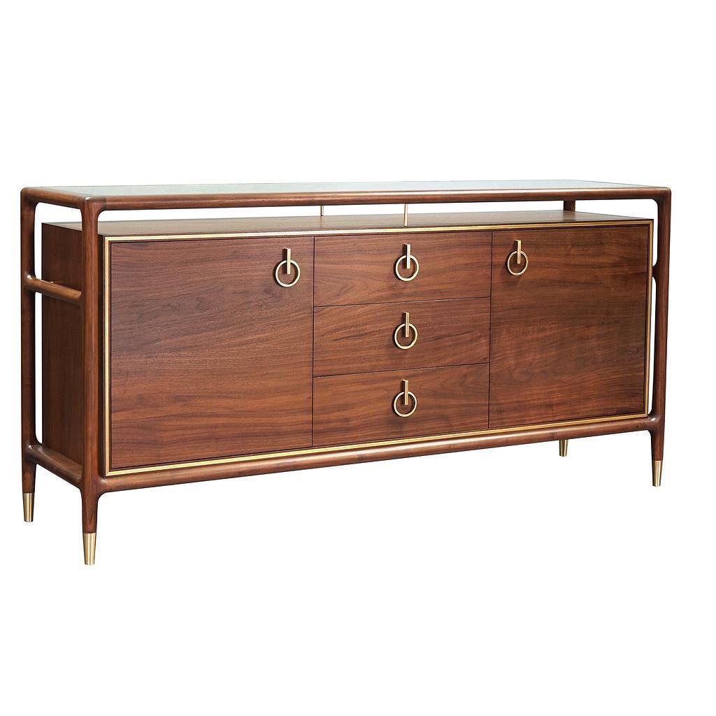 Credenza moderna in noce con dettagli in ottone
