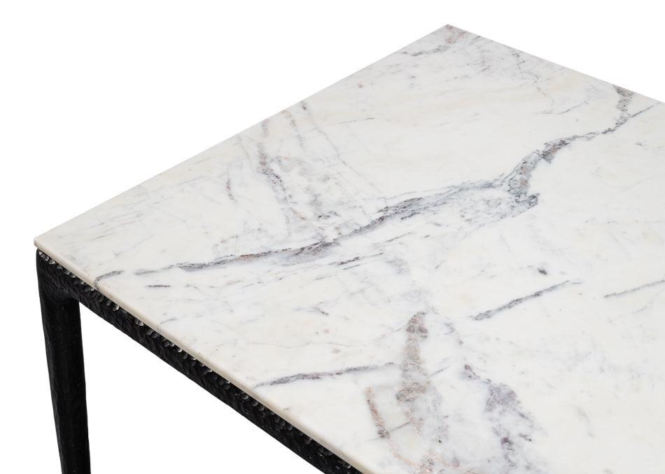 Tavolo da pranzo con piano in marmo e base in ferro battuto