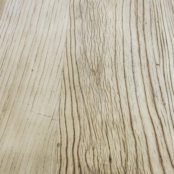 Tavolo centrale aperto in stile fattoria francese