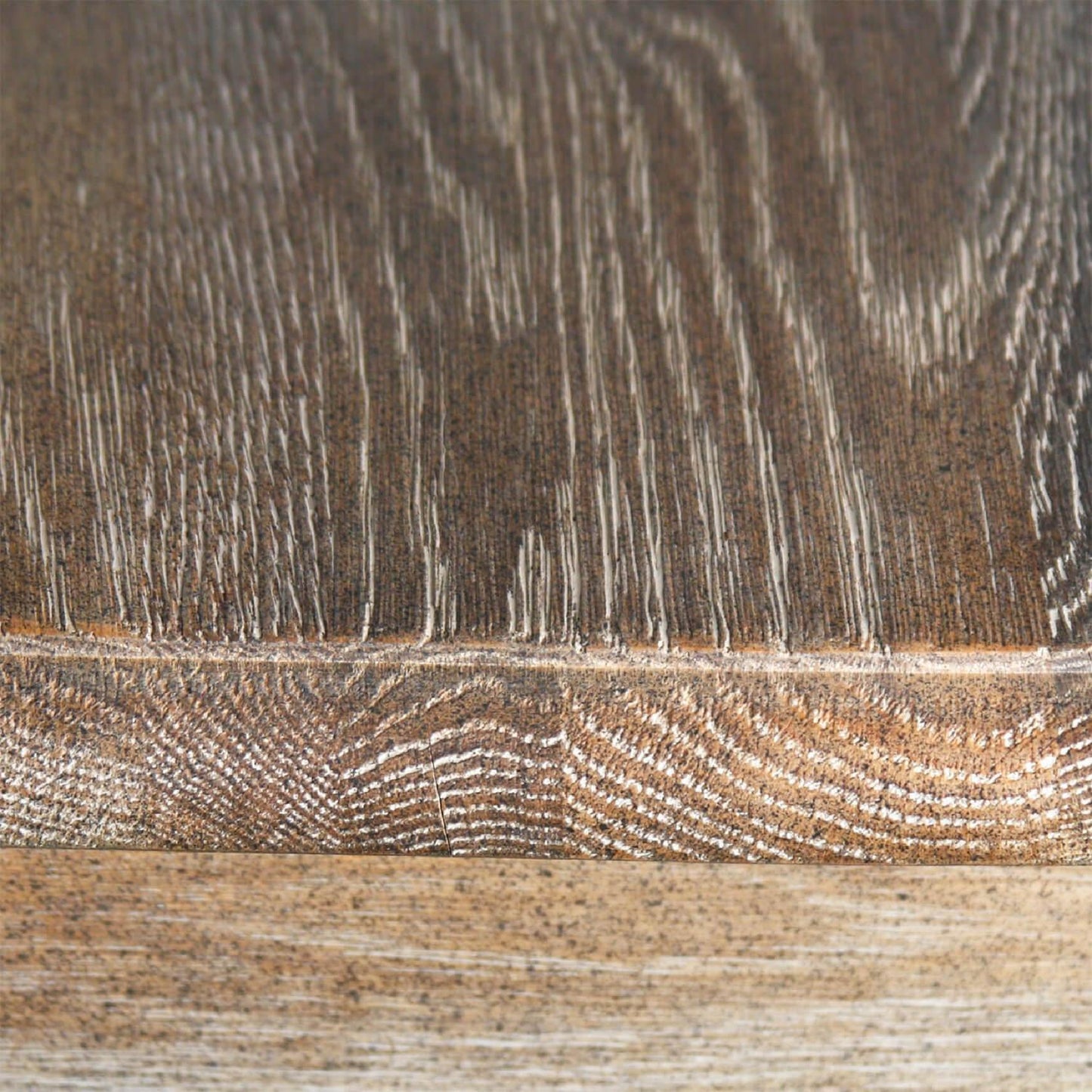 Tavolo da pranzo in legno provenzale