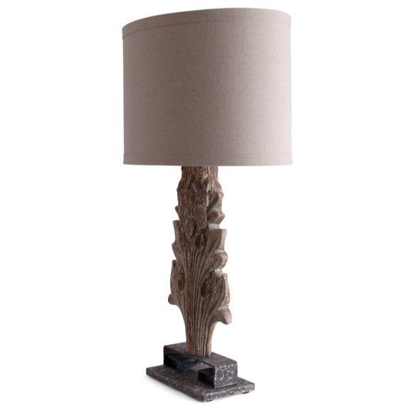 Lampada da tavolo in acanto dorato