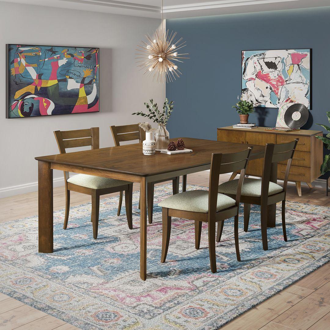 Credenza classica di metà secolo