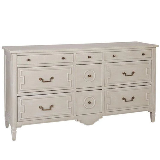 Comò in legno intagliato europeo