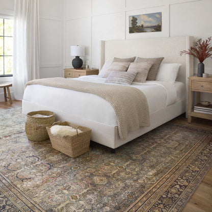 Tappeto stampato con motivo orientale Isabelle color oliva di Alexander Home