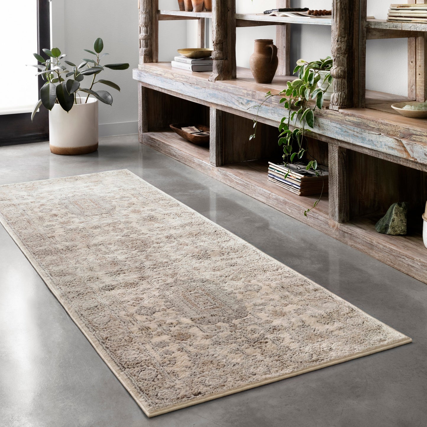 Tappeto tradizionale ornamentale in ferro battuto Josefina di Alexander Home