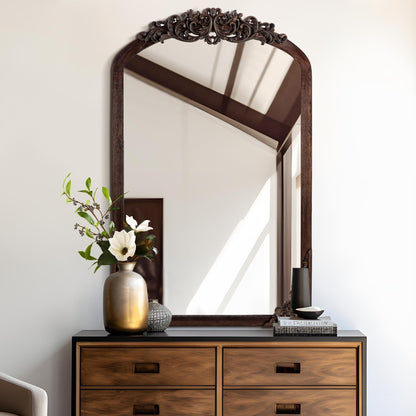 Specchio da pavimento intagliato in legno massello a tutta lunghezza ad arco