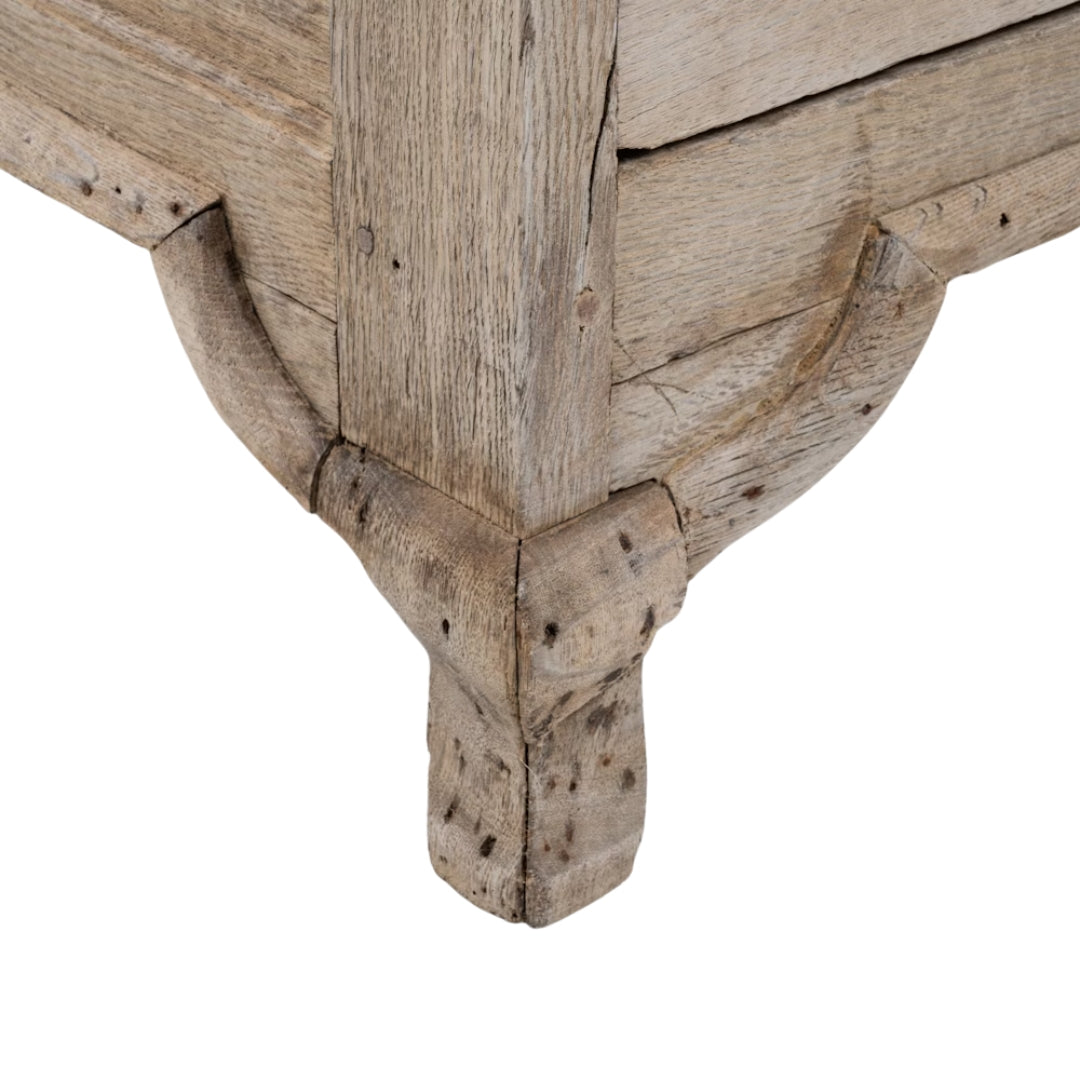 Mobiletto francese decorato ad arco con ante in rete metallica, circa 1860