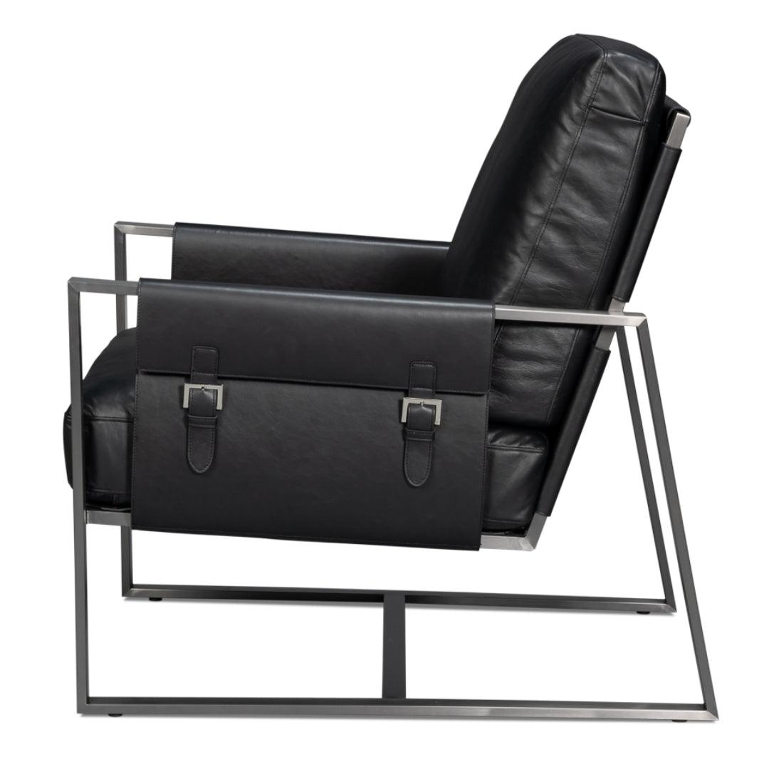 Poltrona in pelle distillata nera