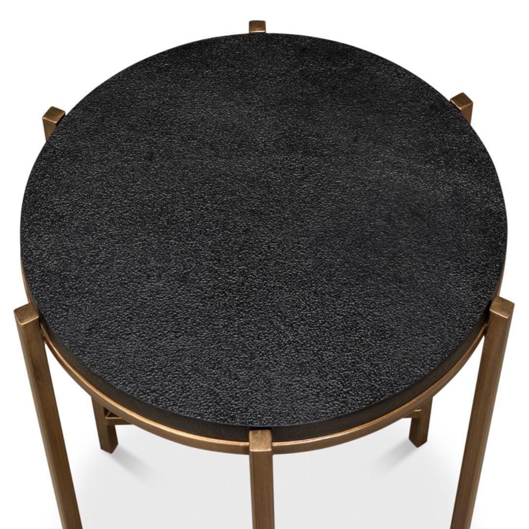 Tavolino laterale contemporaneo con piano in galuchat dorato