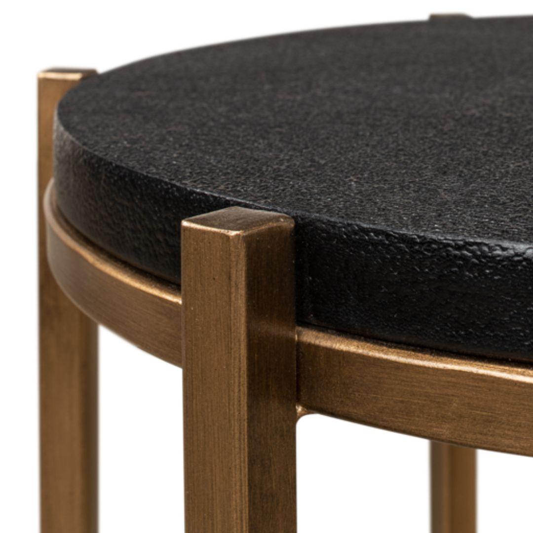 Tavolino laterale contemporaneo con piano in galuchat dorato