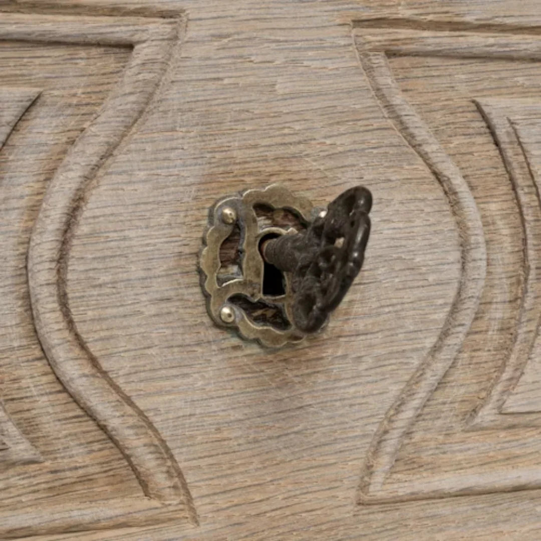 Cassettiera in rovere intagliato con piano in marmo grigio, circa 1920