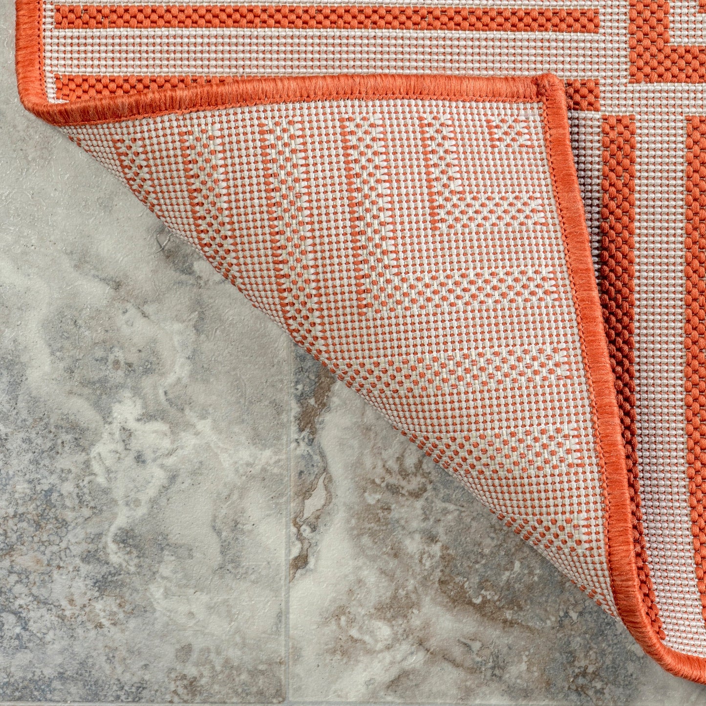 Tappeto per interni/esterni con bordo classico Nuloom Leah