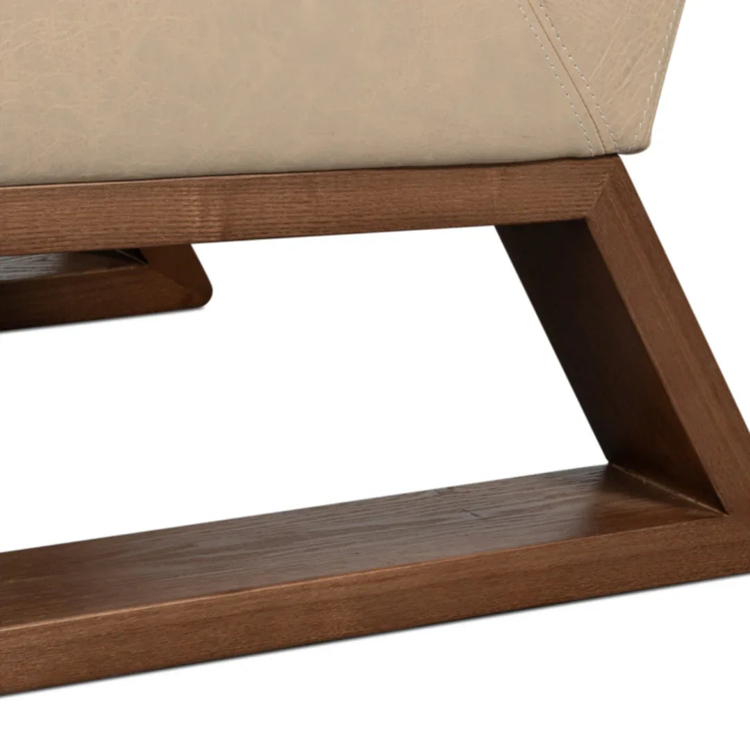 Poltrona moderna pantofola bianca cappuccino