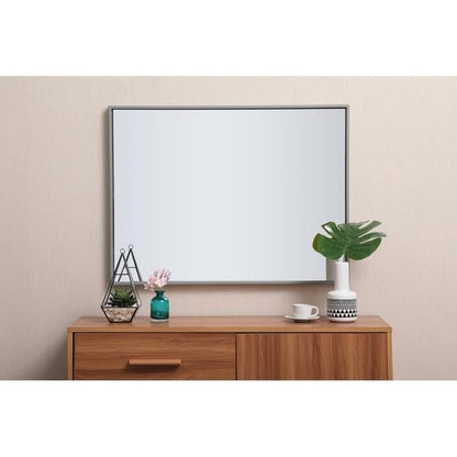 Specchio rettangolare con cornice in metallo Carson Carrington Salsnas