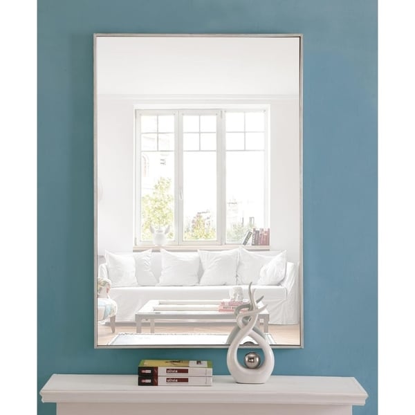 Specchio rettangolare con cornice in metallo Carson Carrington Salsnas