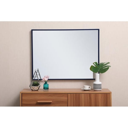 Specchio rettangolare con cornice in metallo Carson Carrington Salsnas