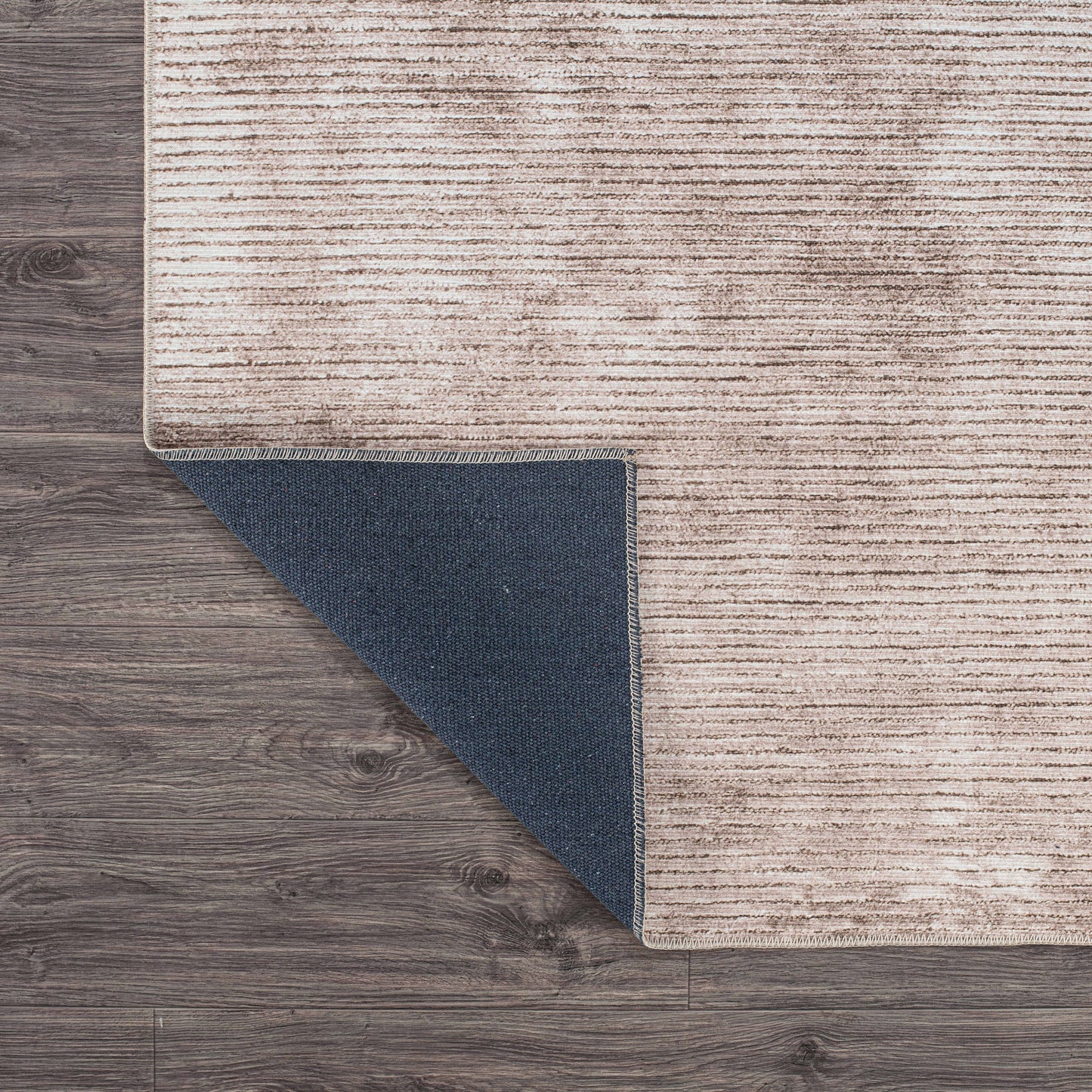 Tappeto moderno lavabile in lavatrice con strisce effetto anticato