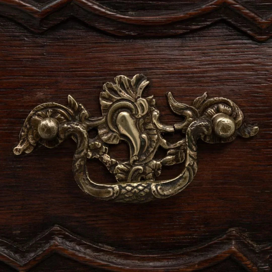 Comò antico francese in noce con ferramenta in ottone, circa 1879