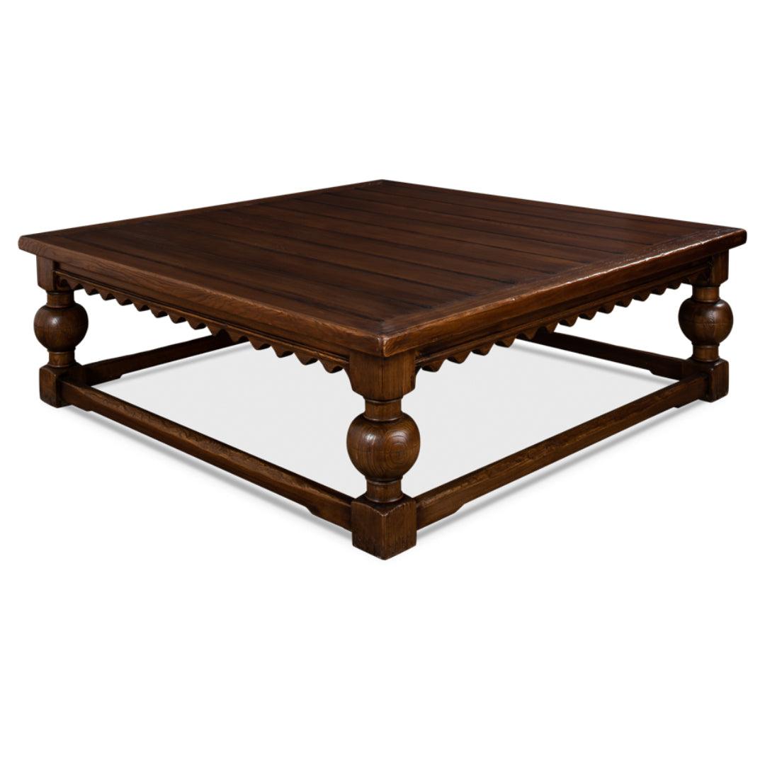 Tavolino da caffè in legno di assi smerlato