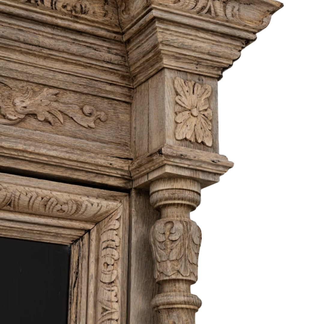 Mobiletto intagliato con vetro, Belgio, XIX secolo, circa 1880