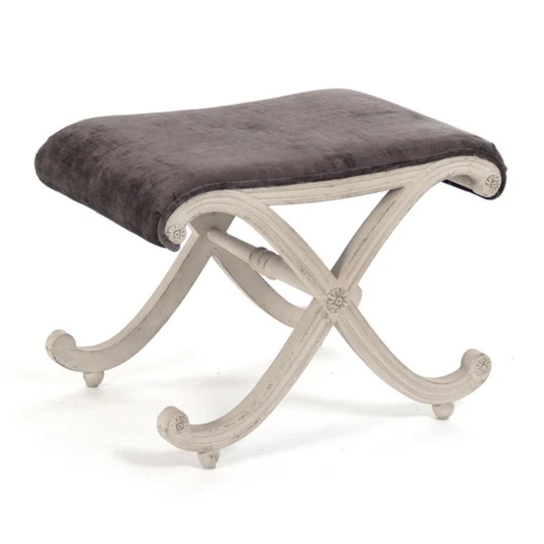 Piccolo sgabello decorativo bianco a spirale