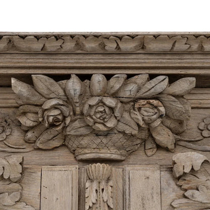 Mobiletto armadio in rovere francese decorato con motivi botanici, circa 1840