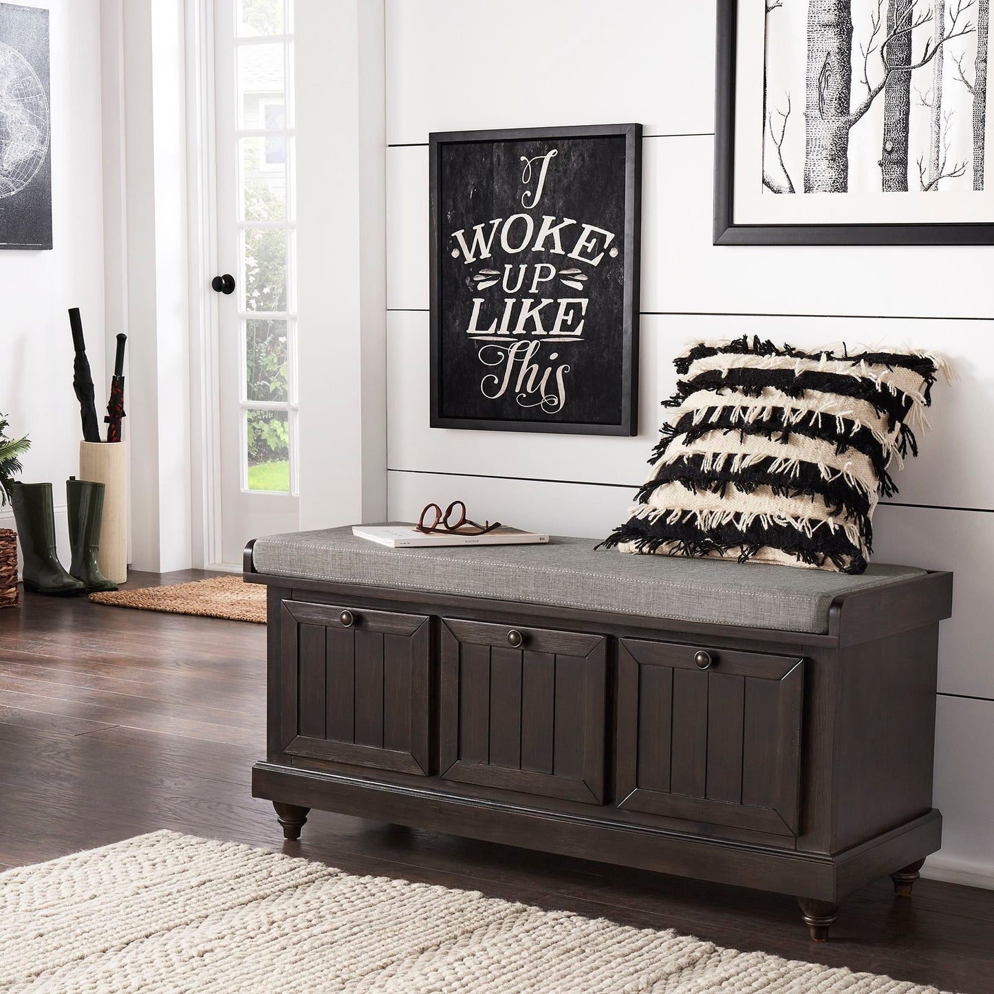 Panca contenitore Granger con cuscino di seduta in lino di iNSPIRE Q Classic