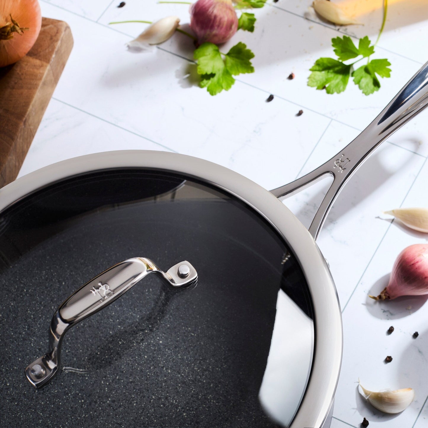 Henckels Capri Ceramic Set di pentole antiaderenti in alluminio e ceramica da 11 pezzi - Grigio