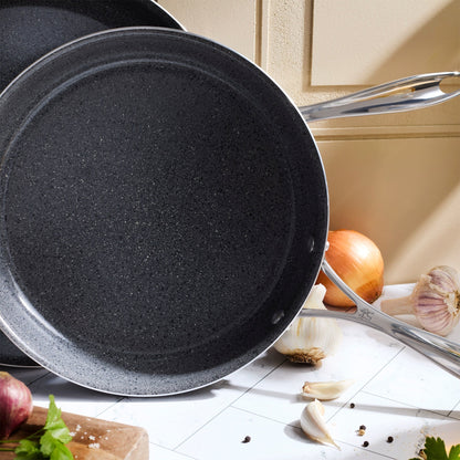 Henckels Capri Ceramic Set di pentole antiaderenti in alluminio e ceramica da 11 pezzi - Grigio