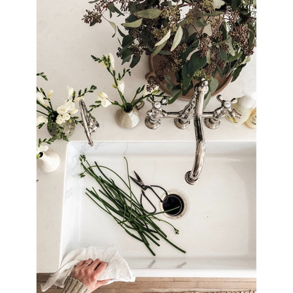 Rubinetto da cucina Kingston Brass Heritage Bridge con spruzzatore in ottone