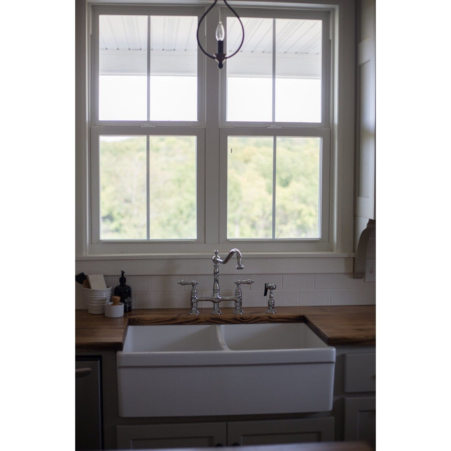 Rubinetto da cucina Heritage Bridge con spruzzatore in ottone