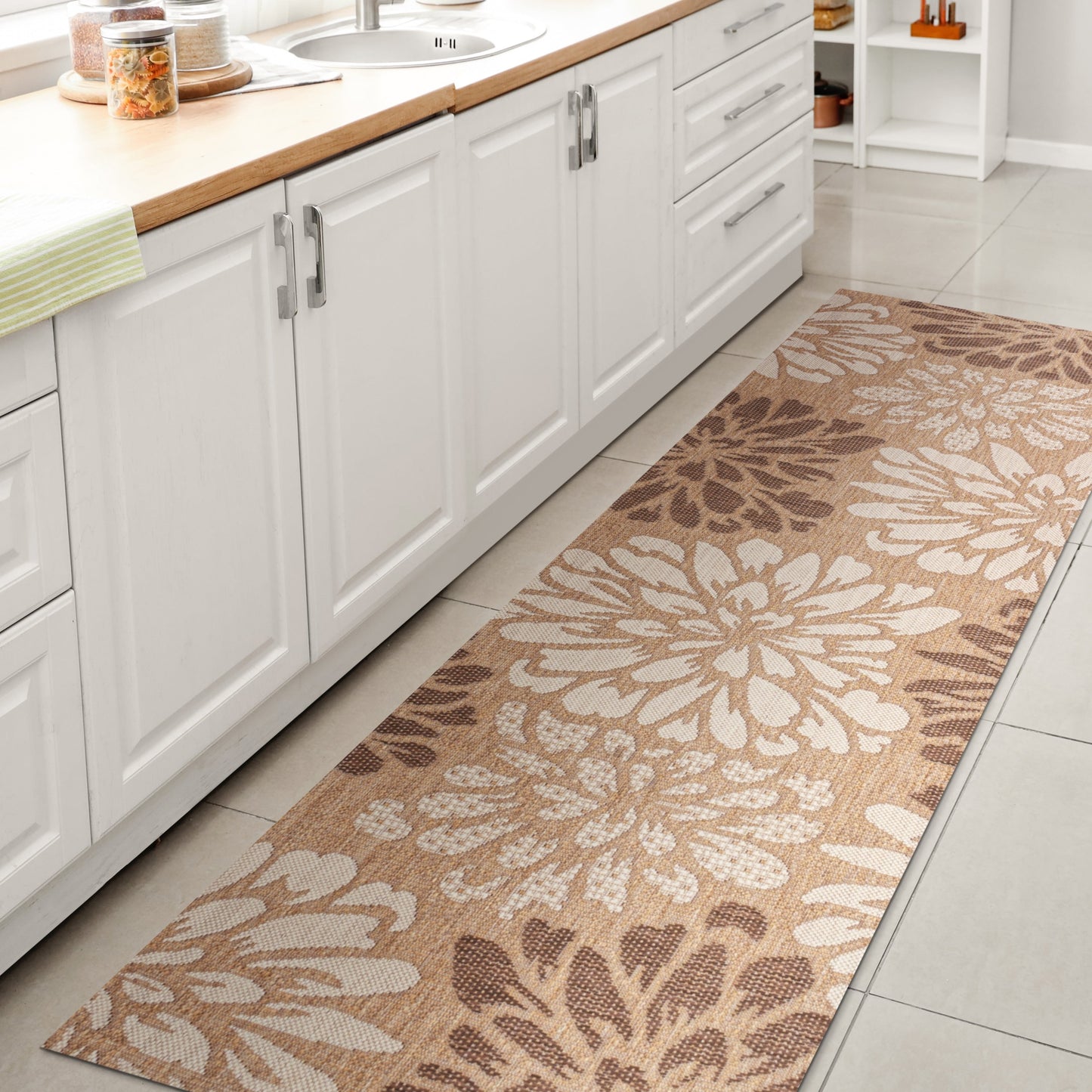 Tappeto per interni/esterni con trama floreale JONATHAN Y