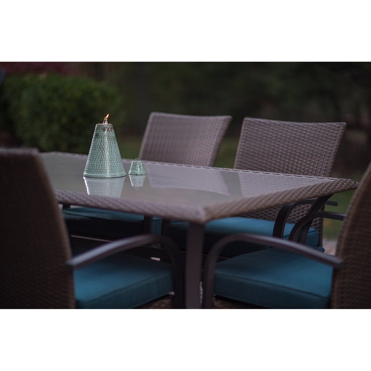 Grande torcia Tiki a cono hawaiano