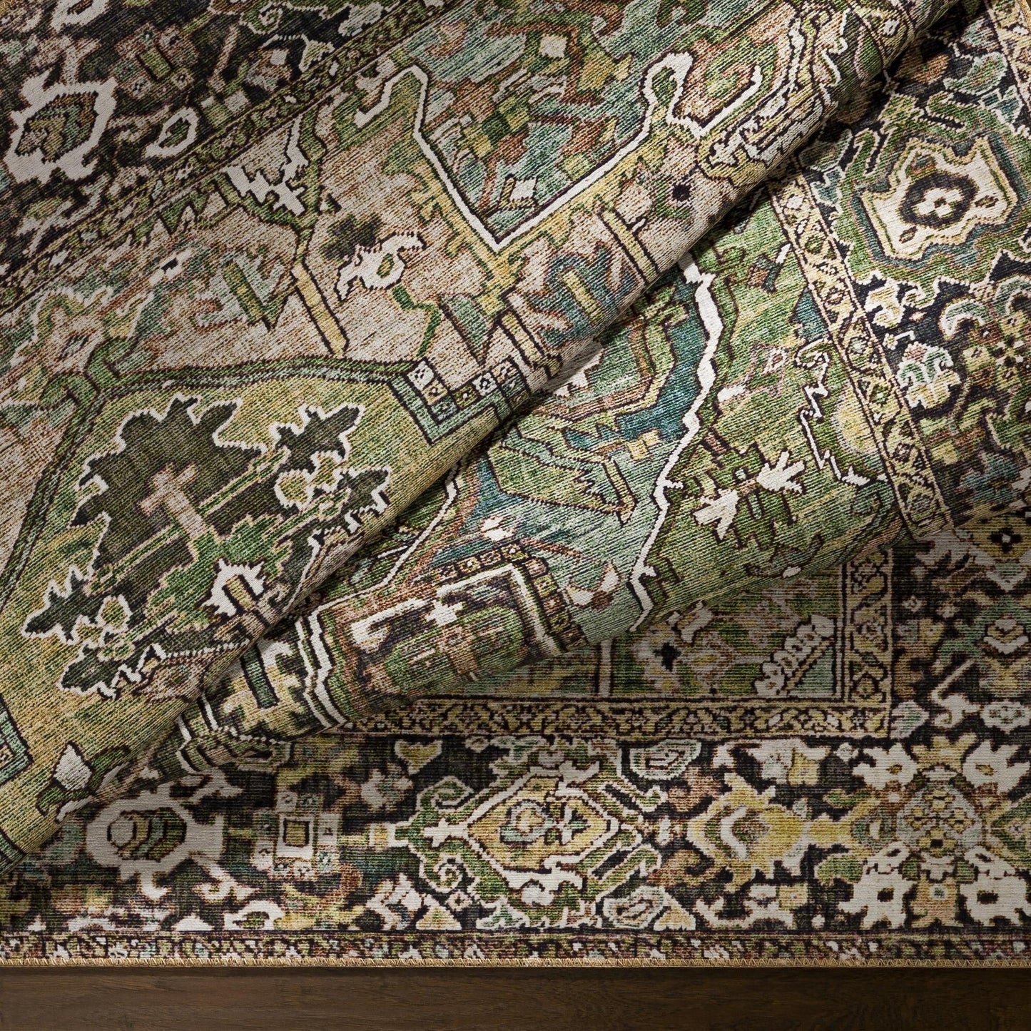 Tappeto Livabliss Iris Traditional Medallion aggiornato