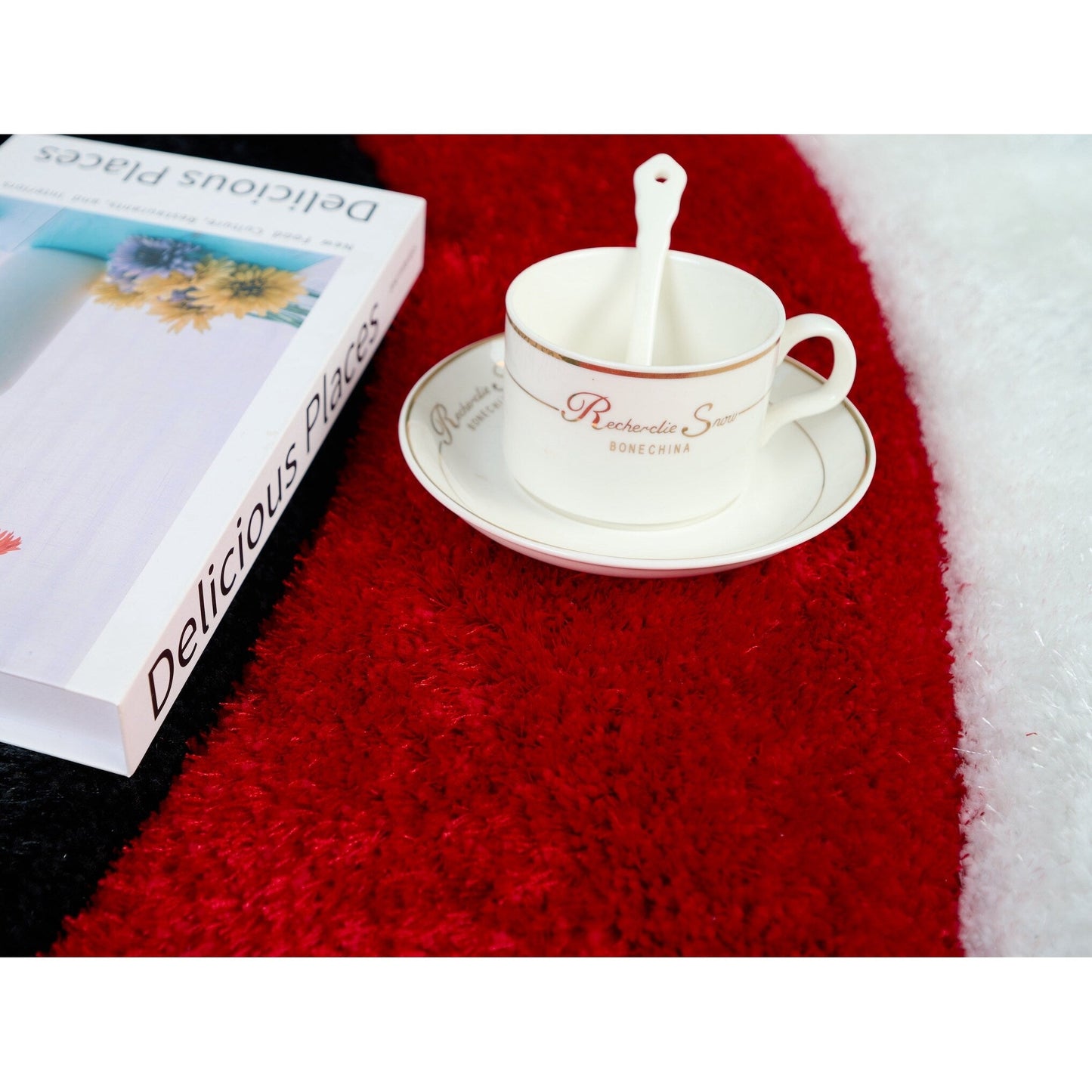 Tappeto dal design astratto Mateos Shag