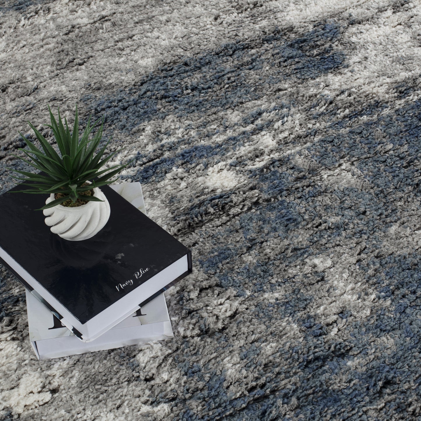 Tappeto Noori Lux Madison astratto da 2 pollici a pelo lungo