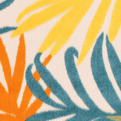 Tappeto da interno/esterno con motivo floreale costiero di origine.