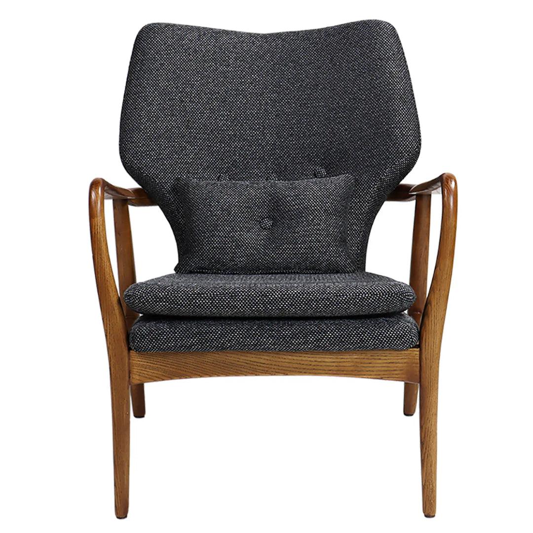 Poltrona con charme retrò di metà secolo