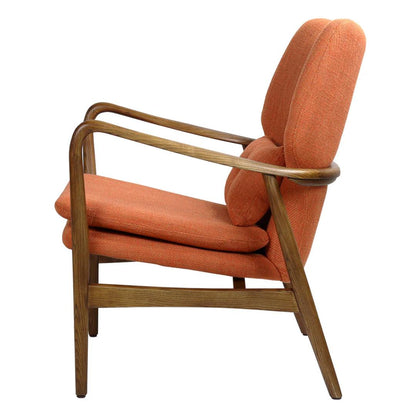 Poltrona con charme retrò di metà secolo