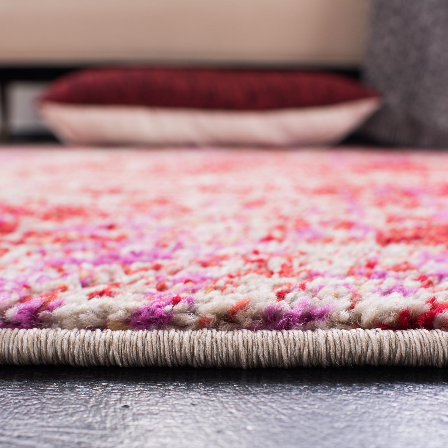 Tappeto moderno astratto anticato Adirondack Guillerma SAFAVIEH