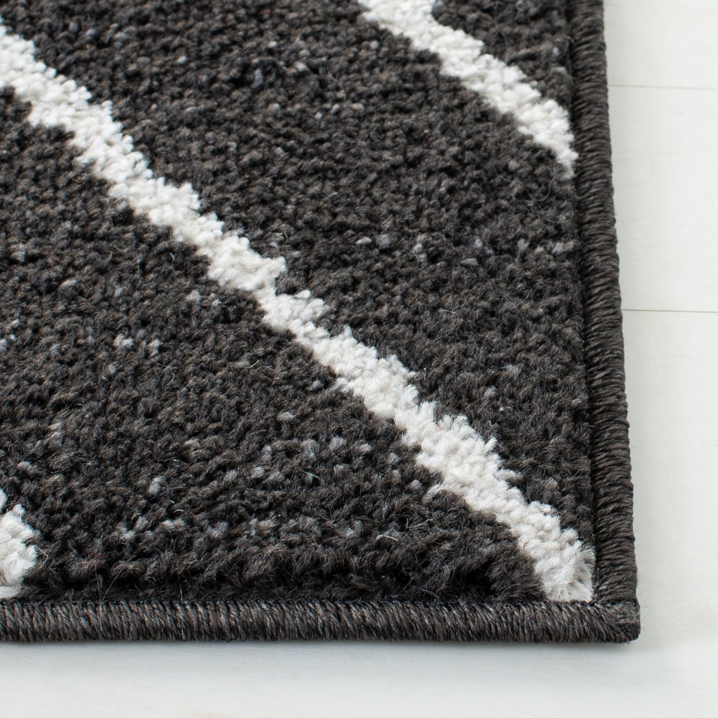 Tappeto geometrico moderno SAFAVIEH Adirondack Juvelina