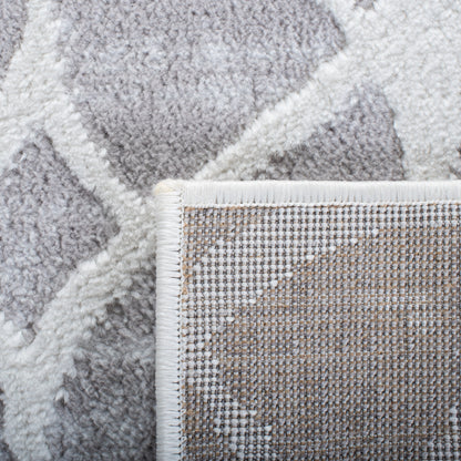 Tappeto geometrico invecchiato Amelia Tanasa SAFAVIEH