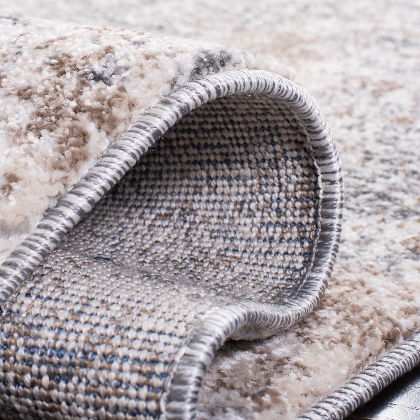 Tappeto moderno astratto SAFAVIEH Aston Shahide