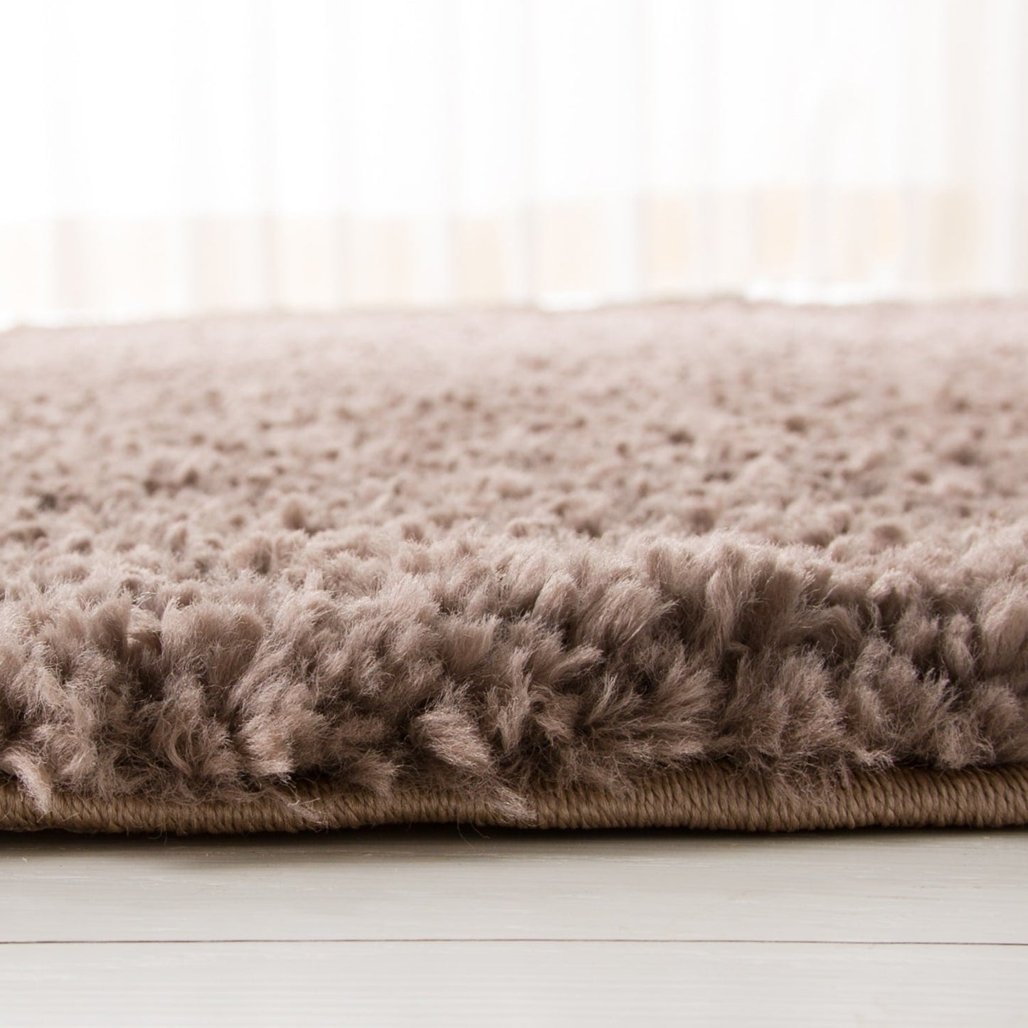 Tappeto SAFAVIEH August Wilhelma Shag Solid da 1,2 pollici di spessore