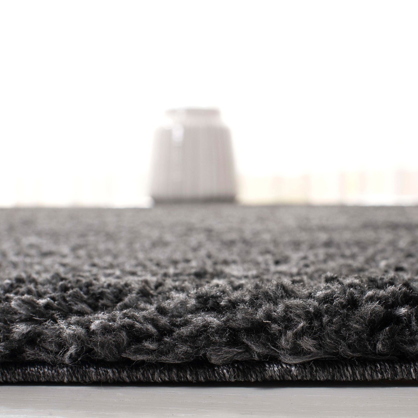 Tappeto SAFAVIEH August Wilhelma Shag Solid da 1,2 pollici di spessore