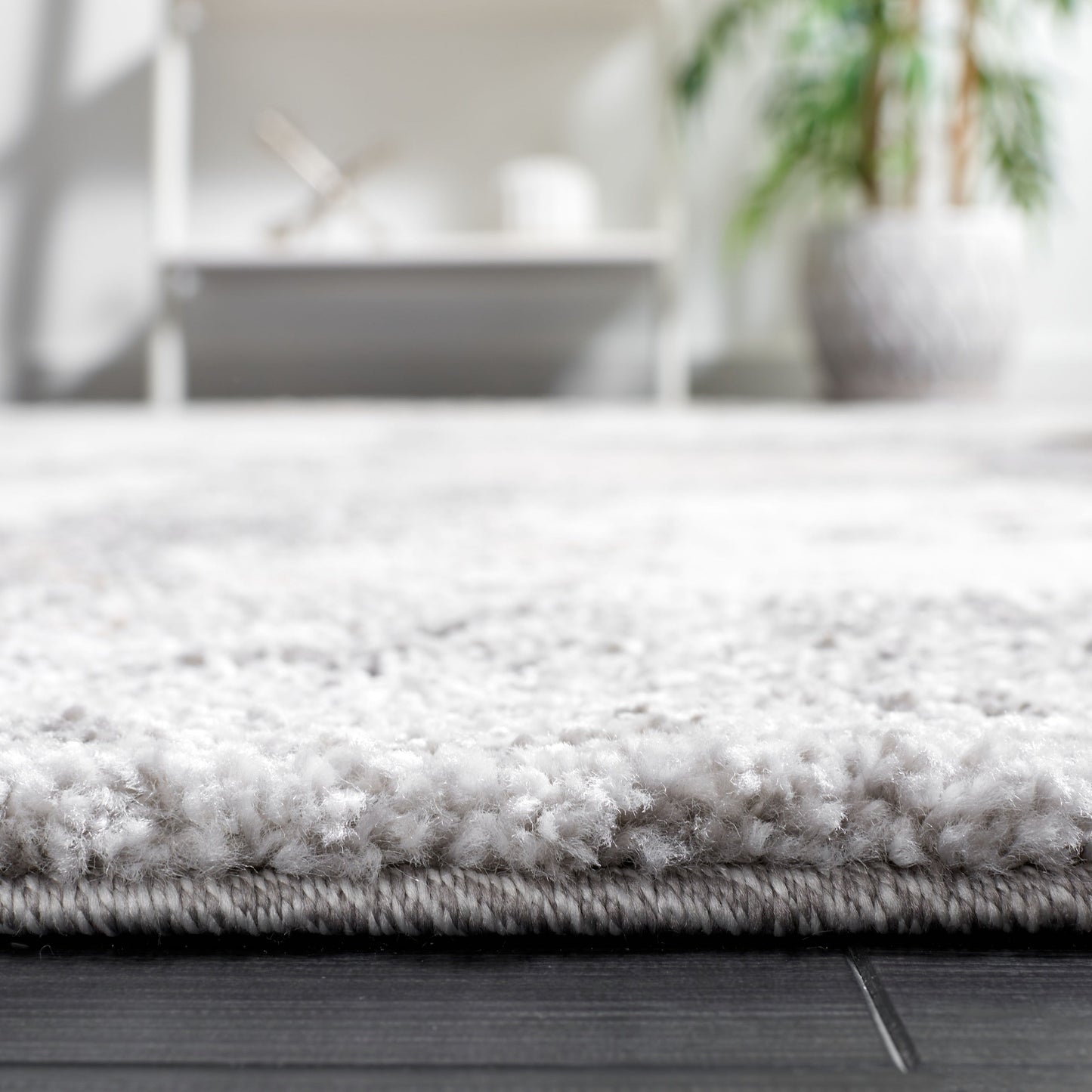 Tappeto moderno astratto SAFAVIEH Century Dagnija