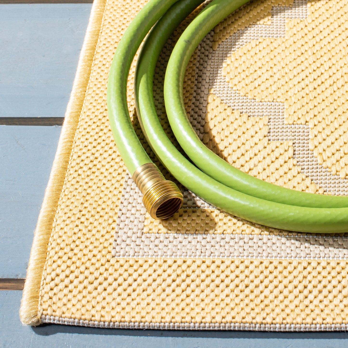 Tappeto da giardino impermeabile per interni ed esterni SAFAVIEH Courtyard Kristelle