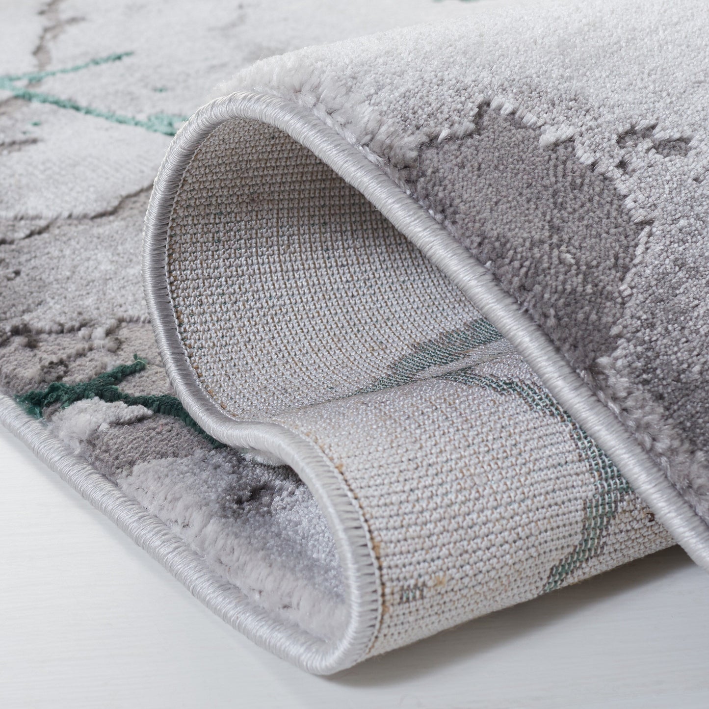 Tappeto moderno astratto Miyase di SAFAVIEH Craft